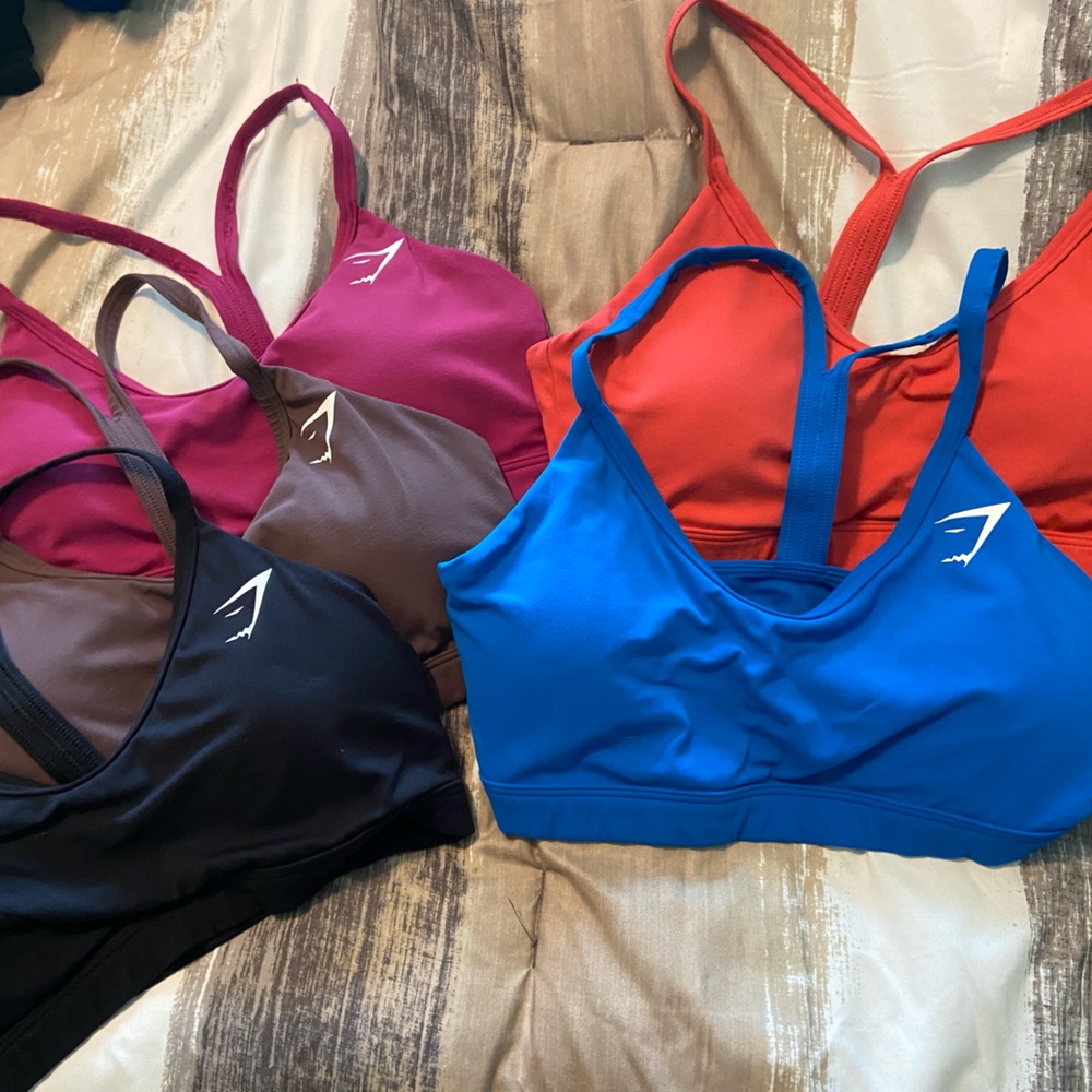 Gymshark sports bras size small